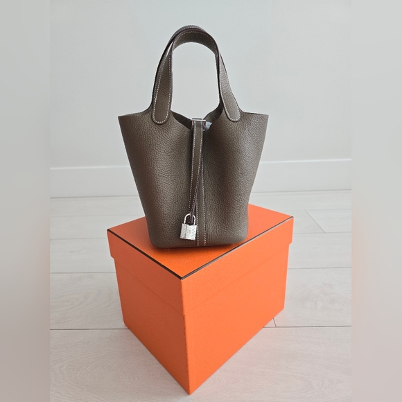 [SOLD] Picotin lock 18 etoupe palladium hardware - Picture 2 of 12